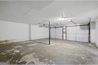 5447 Pepperwood Court, Stone Mountain, GA 30087 - Photo 4