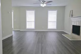 946 Century Oak Dr, Winder, GA 30680 - Photo 4