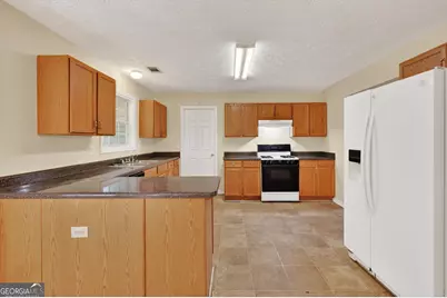 7887 Providence Point Way, Lithonia, GA 30058 - Photo 18