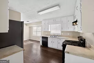 270 Fairfield Dr, Ellenwood, GA 30294 - Photo 24