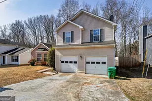 2549 Feywood Ct, Lithonia, GA 30058 - Photo 2