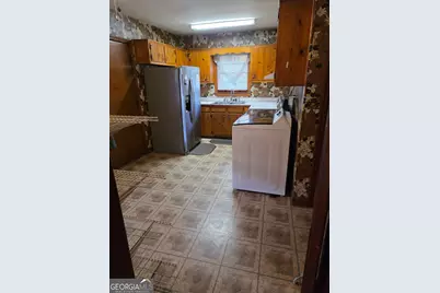 1100 N Parkwood Drive, Forest Park, GA 30297 - Photo 6