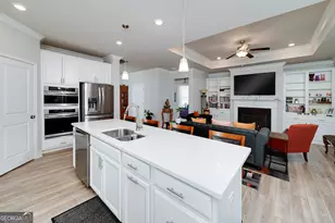 455 Timberbrook Dr, Sharpsburg, GA 30277 - Photo 16