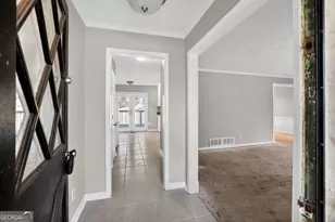 551 Hickory Hills Ct, Stone Mountain, GA 30083 - Photo 4