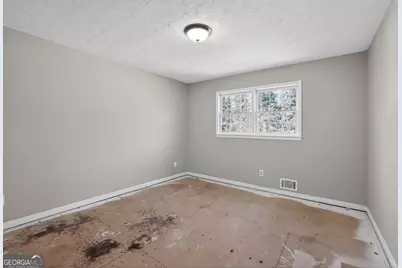 551 Hickory Hills Court, Stone Mountain, GA 30083 - Photo 6