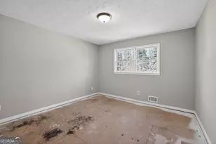 551 Hickory Hills Ct, Stone Mountain, GA 30083 - Photo 6