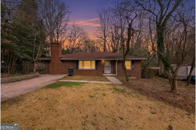 124 Larose Circle, Marietta, GA 30060 - Photo 1