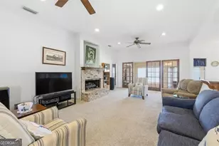 2127 Charing, Brunswick, GA 31525 - Photo 6