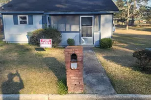 720 9th St NW, Moultrie, GA 31768 - Photo 1