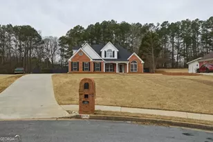 122 Shadow Lake Dr, Conyers, GA 30094 - Photo 2