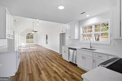 122 Shadow Lake Drive, Conyers, GA 30094 - Photo 22