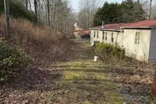 3238 Crosswood Dr, Gainesville, GA 30506 - Photo 2