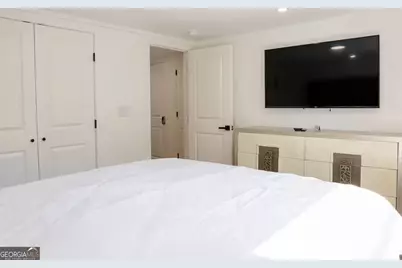 280 W Lake Drive NW, Atlanta, GA 30314 - Photo 32