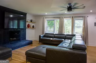 280 W Lake Dr NW, Atlanta, GA 30314 - Photo 6