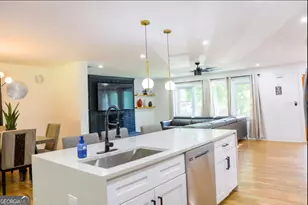 280 W Lake Dr NW, Atlanta, GA 30314 - Photo 8