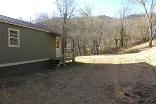 105 W Z, Mountain City, GA 30562 - Photo 16