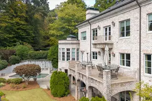 745 Brookwoods Trace, Sandy Springs, GA 30342 - Photo 12