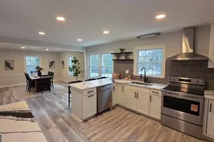 610 Glenforest Rd, Sandy Springs, GA 30328 - Photo 16