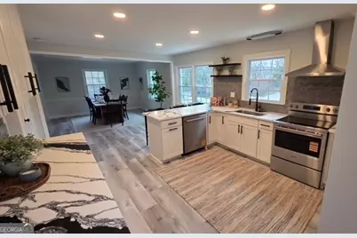 610 Glenforest Road, Sandy Springs, GA 30328 - Photo 12