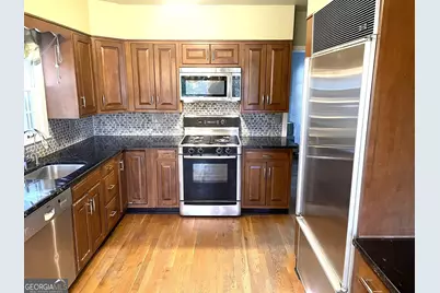 2703 Sharondale Drive NE, Atlanta, GA 30305 - Photo 10