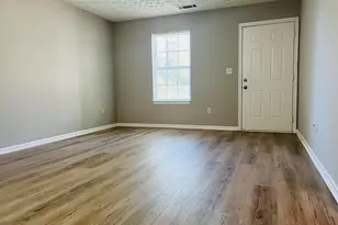 105 Granite St, Hogansville, GA 30230 - Photo 4