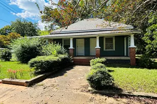 910 Truitt Ave, Lagrange, GA 30240 - Photo 1