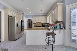 2464 Shingle Oak Ct, Lawrenceville, GA 30043 - Photo 10