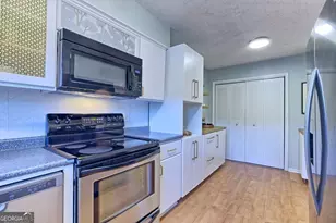 2451 Northlake Ct NE, Atlanta, GA 30345 - Photo 14