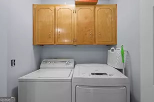 198 Greenwood St, Jesup, GA 31545 - Photo 6