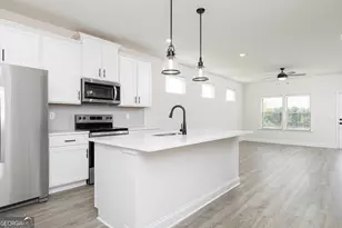 586 Cantrell Dr, Dallas, GA 30157 - Photo 4