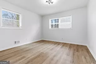 2275 Country Club Ln SW, Atlanta, GA 30311 - Photo 14