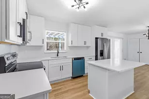 2275 Country Club Ln SW, Atlanta, GA 30311 - Photo 10