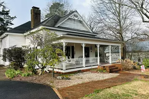 391 Yonah St, Cornelia, GA 30531 - Photo 2