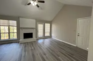 1014 Kathleen Ct, Roswell, GA 30075 - Photo 2