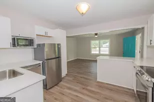 525 Baker Cir NW, Atlanta, GA 30318 - Photo 12