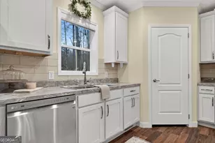 243 Merry Dr NW, Milledgeville, GA 31061 - Photo 14