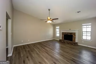 252 Windemere Way, Jonesboro, GA 30238 - Photo 2