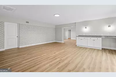 215 Glynn Street, Jesup, GA 31545 - Photo 12