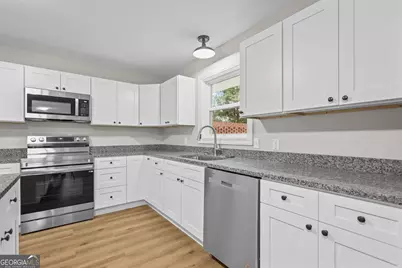 215 Glynn Street, Jesup, GA 31545 - Photo 8