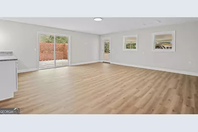 215 Glynn Street, Jesup, GA 31545 - Photo 10