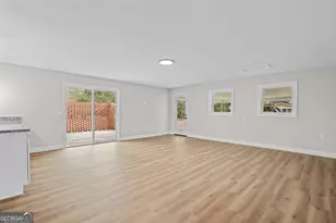 215 Glynn St, Jesup, GA 31545 - Photo 10