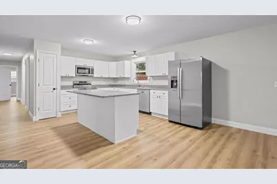 215 Glynn Street, Jesup, GA 31545 - Photo 6