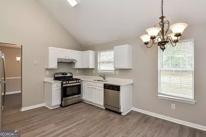 105 Wood Way, Fairburn, GA 30213 - Photo 8