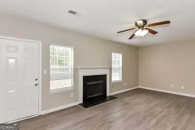 105 Wood Way, Fairburn, GA 30213 - Photo 4