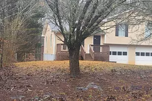 6412 River Hill Dr, Flowery Branch, GA 30542 - Photo 4