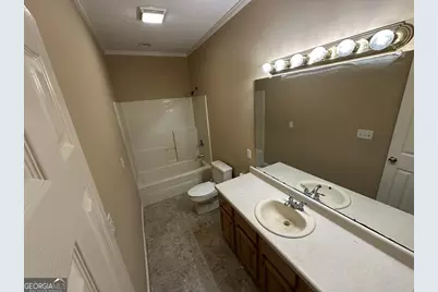 650 Fairfield Dr, Dublin, GA 31021 - Photo 2