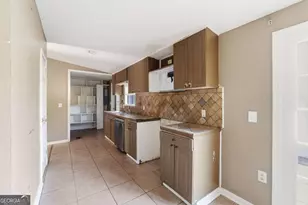 4170 Hurt Bridge Ct, Cumming, GA 30028 - Photo 10