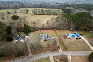 105 N Oakland Cir, McDonough, GA 30253 - Photo 6