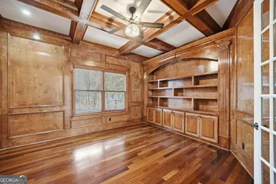 7611 Regency Circle, Sandy Springs, GA 30350 - Photo 6