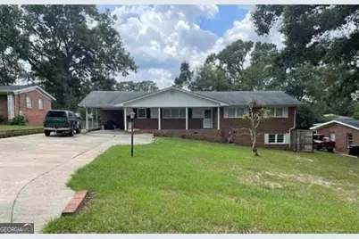 110 Hillridge Drive, Warner Robins, GA 31088 - Photo 1